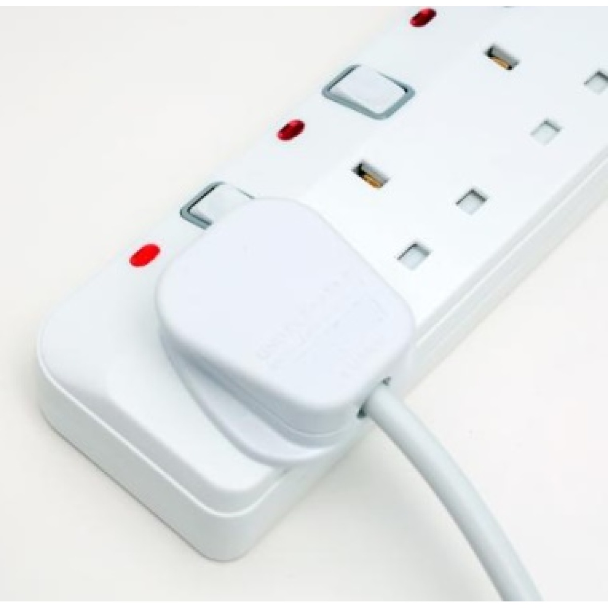 UK SOCKET 2WAYS 3m - Image 2